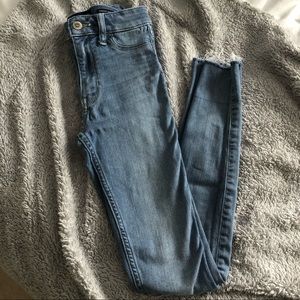 high-rise hollister jeans